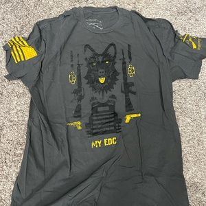 Men’s Grunt Style Shirt, size XL.